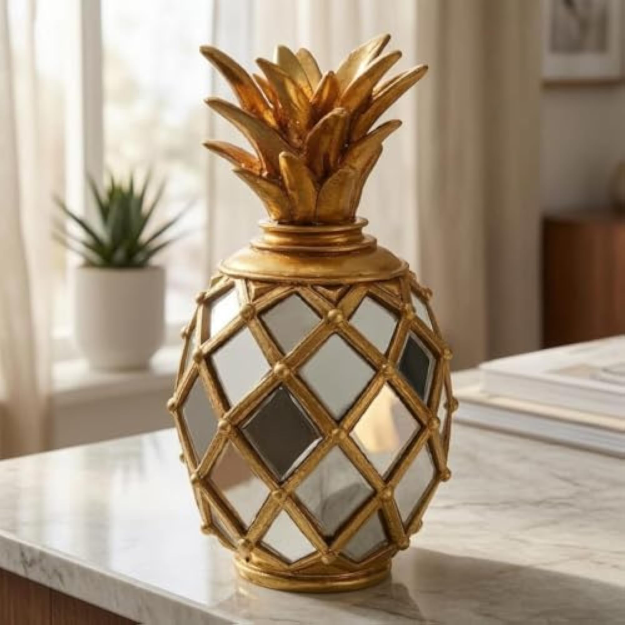 Lattice Pineapple Candleholder, Resin Faceted Pineapple Holder